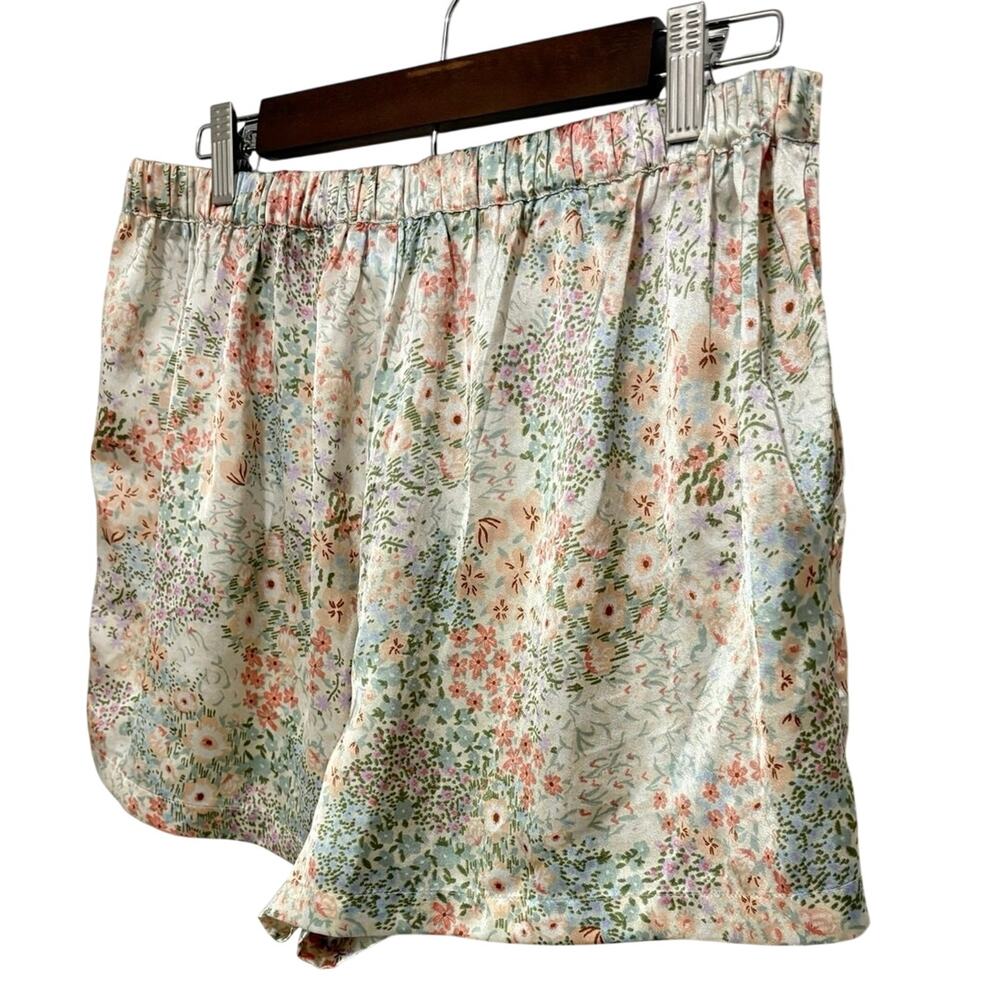 Cynthia Rowley Womens M Floral Satin Pajama Set Button Top Shorts Sleepwear - Picture 10 of 11